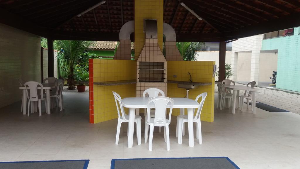 Apartamento Douglas Buzzo * Ubatuba